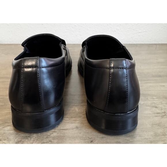 Unlisted by Kenneth Cole Men\'s Black Cap-Toe Slip-On Loafers Noor Shoe Size 10.5 main image 12